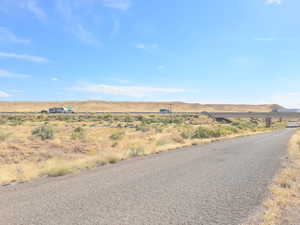 A great property to build a Storage Unit for hundreds of people that enjoy visiting Lake Powell, but can't afford Lake Powell boat storage prices.