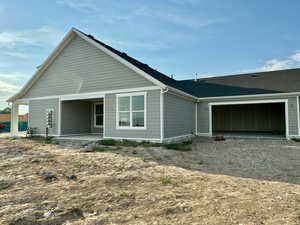 View of front facade with a garage