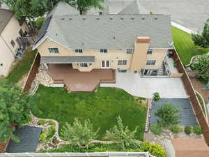 Birds eye view of property