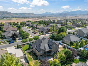 Drone / aerial view featuring a mountain view