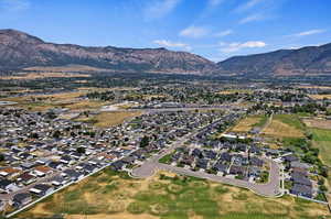 Bird's eye view with a mountain view