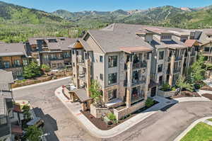 Bird's eye view featuring a mountain view