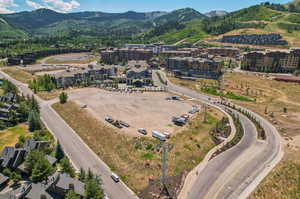 Bird's eye view with a mountain view