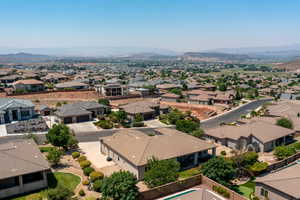 Bird's eye view with a mountain view