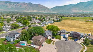 Bird's eye view with a mountain view