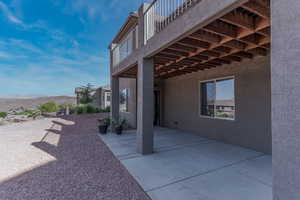 View of patio / terrace featuring a mountain view