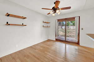 Kitchen Dining area