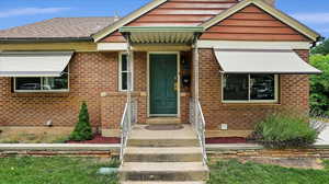 Nice curb appeal. West facing with shaded back yard