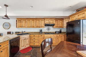 Beautiful kitchen with new cooktop and microwave