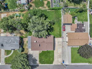 Birds eye view of property