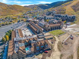 Aerial view with a mountain view