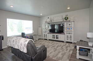 Open spacious family room.