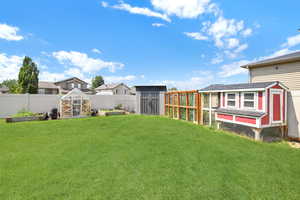 View of yard with a shed