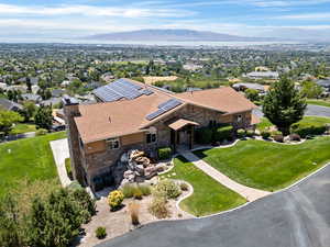 Drone / aerial view featuring a mountain view