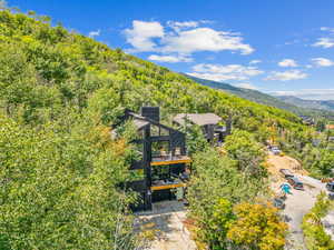 Drone / aerial view featuring a mountain view