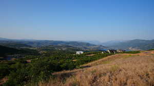 View of mountain feature
