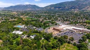 Bird's eye view with a mountain view