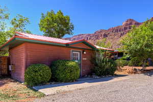 Single story home featuring a mountain view