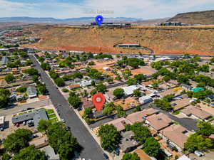 Aerial view with a mountain view