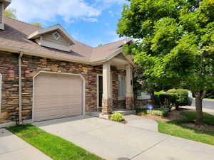 Driveway/Entry Way