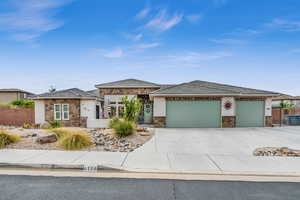 View of front of house featuring a garage