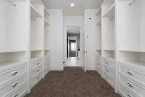 Master Bedroom Walk In Closet