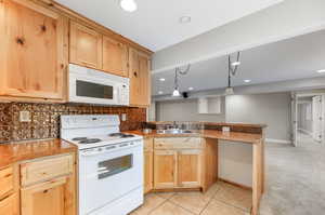 2nd kitchen in the basement