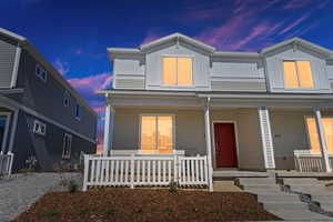 View of front facade with a porch