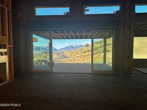 Interior details featuring a mountain view