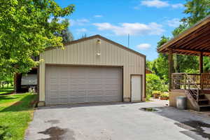 Garage / Shed