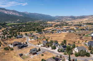 Drone / aerial view featuring a mountain view