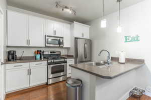 Photo 8 of 170 E BELMONT AVE #7