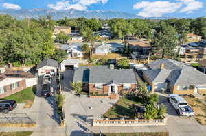 Bird's eye view with a mountain view