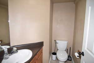 Main Floor 1/2 bath