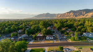 Bird's eye view featuring a mountain view