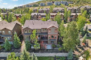 Birds eye view of property