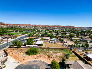 Bird's eye view with a mountain view