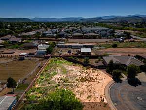 Bird's eye view with a mountain view