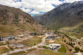 View of mountain feature