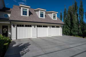 3 car garage