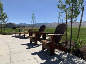 View of property's community featuring a mountain view