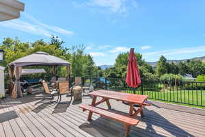 Enormous deck space, with beautiful views!