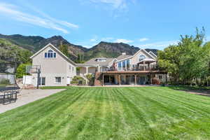 Sprawling backyard oasis