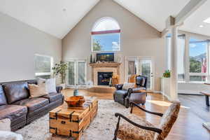 Huge Living room with tons of natural light