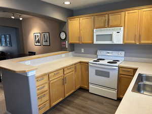 Photo 4 of 12037 S FORT DRAPER AVE #L 65