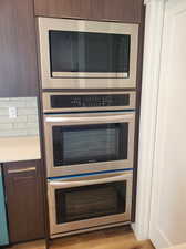 Kitchen double ovens and microwave