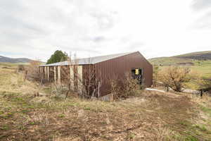 Side view of arena