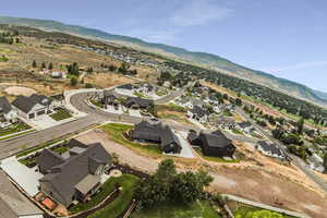 Bird's eye view with a mountain view