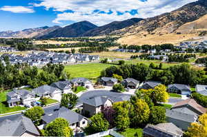 Drone / aerial view featuring a mountain view