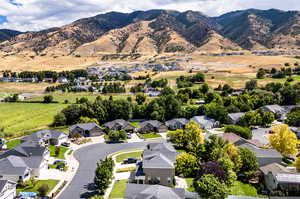 Bird's eye view featuring a mountain view